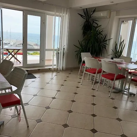 Belaya Udacha * Odessza